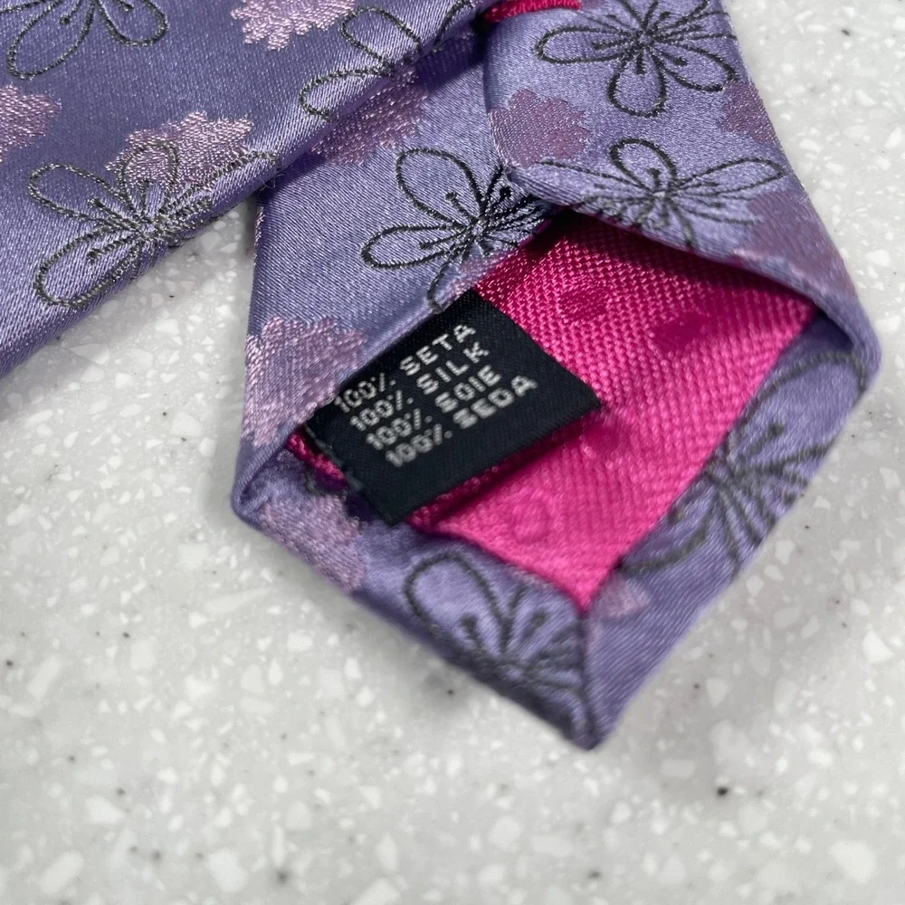 Bugatchi Mens Purple Floral 100% Silk Necktie Made in Italy Lavender Flower Tie